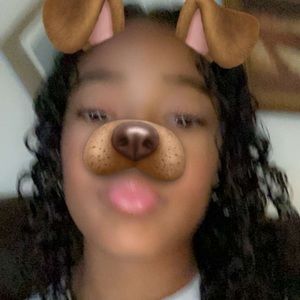 Meet your Posher, Aliya